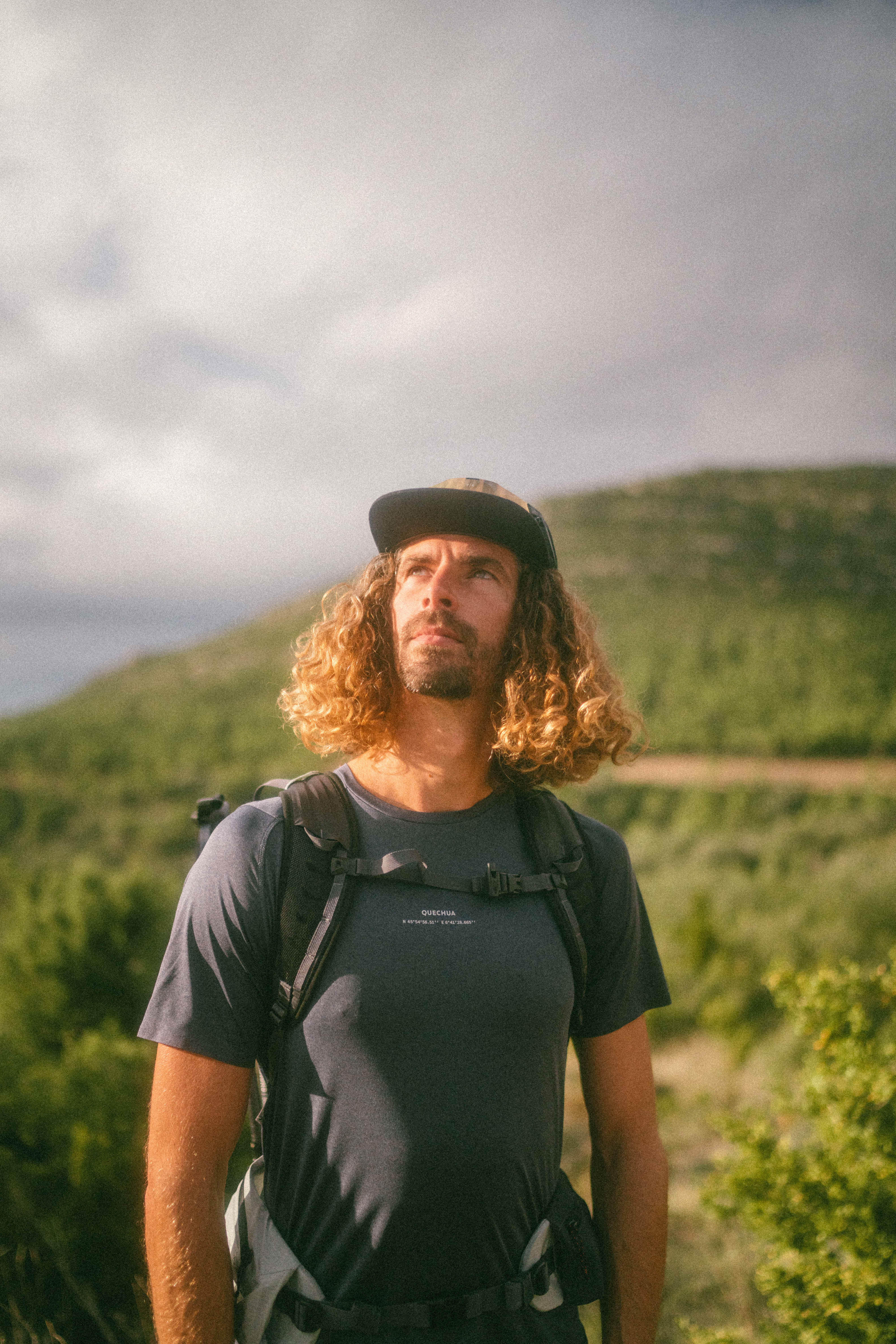 Playera de senderismo